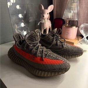 YEEZY BELUGA REFLECTIVE